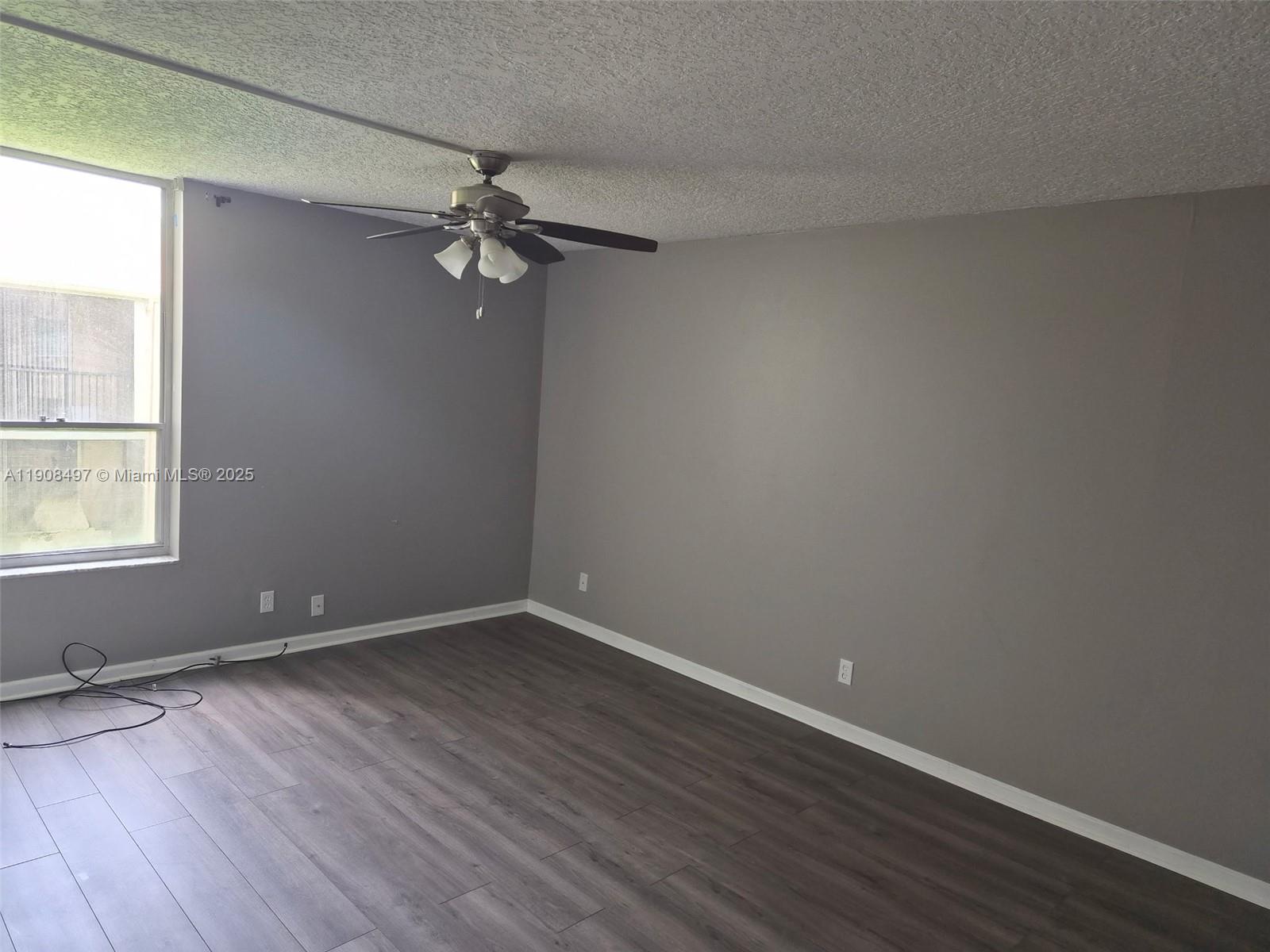 COUNTRY PINES CONDO - Residential