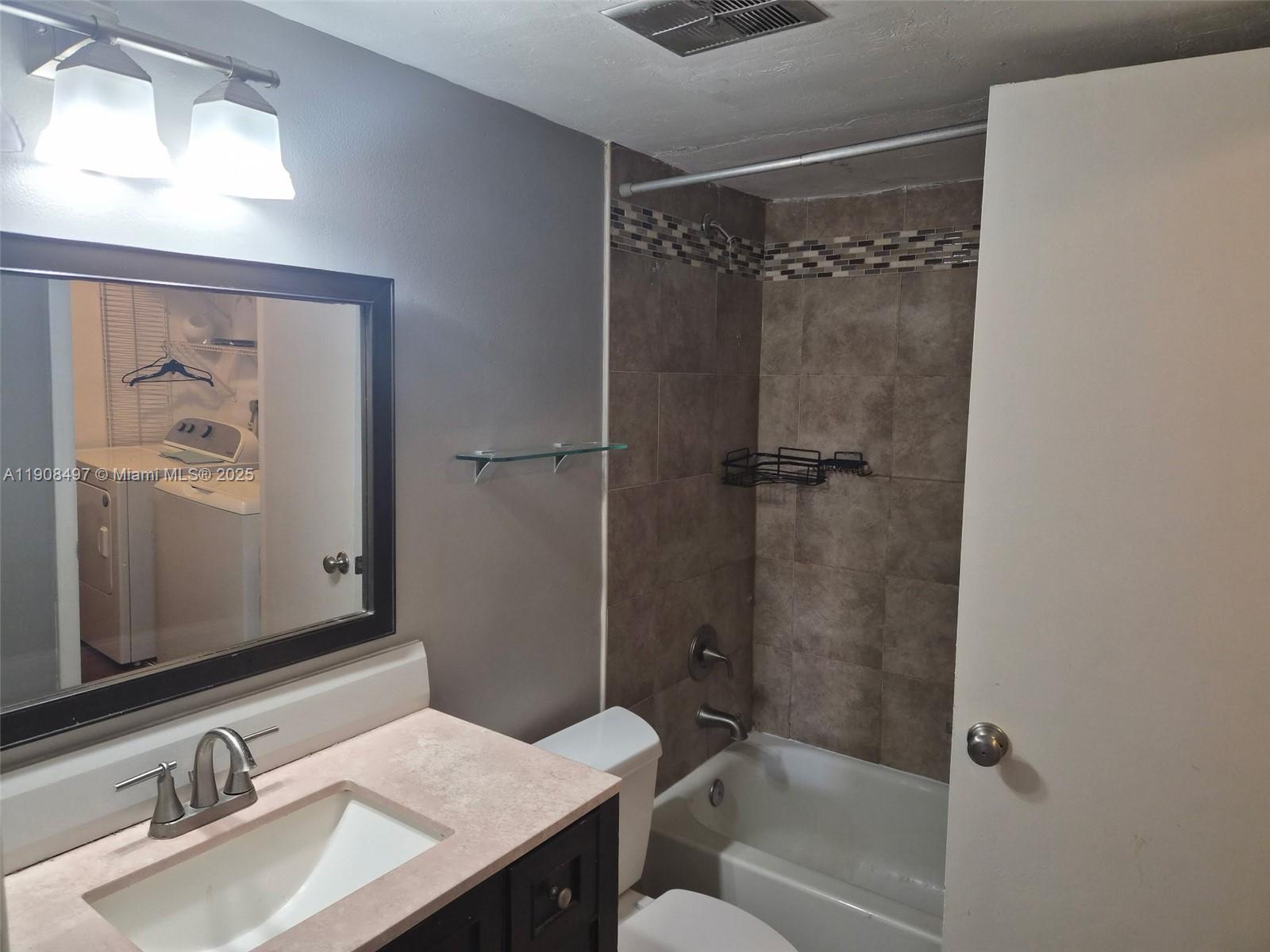 COUNTRY PINES CONDO - Residential