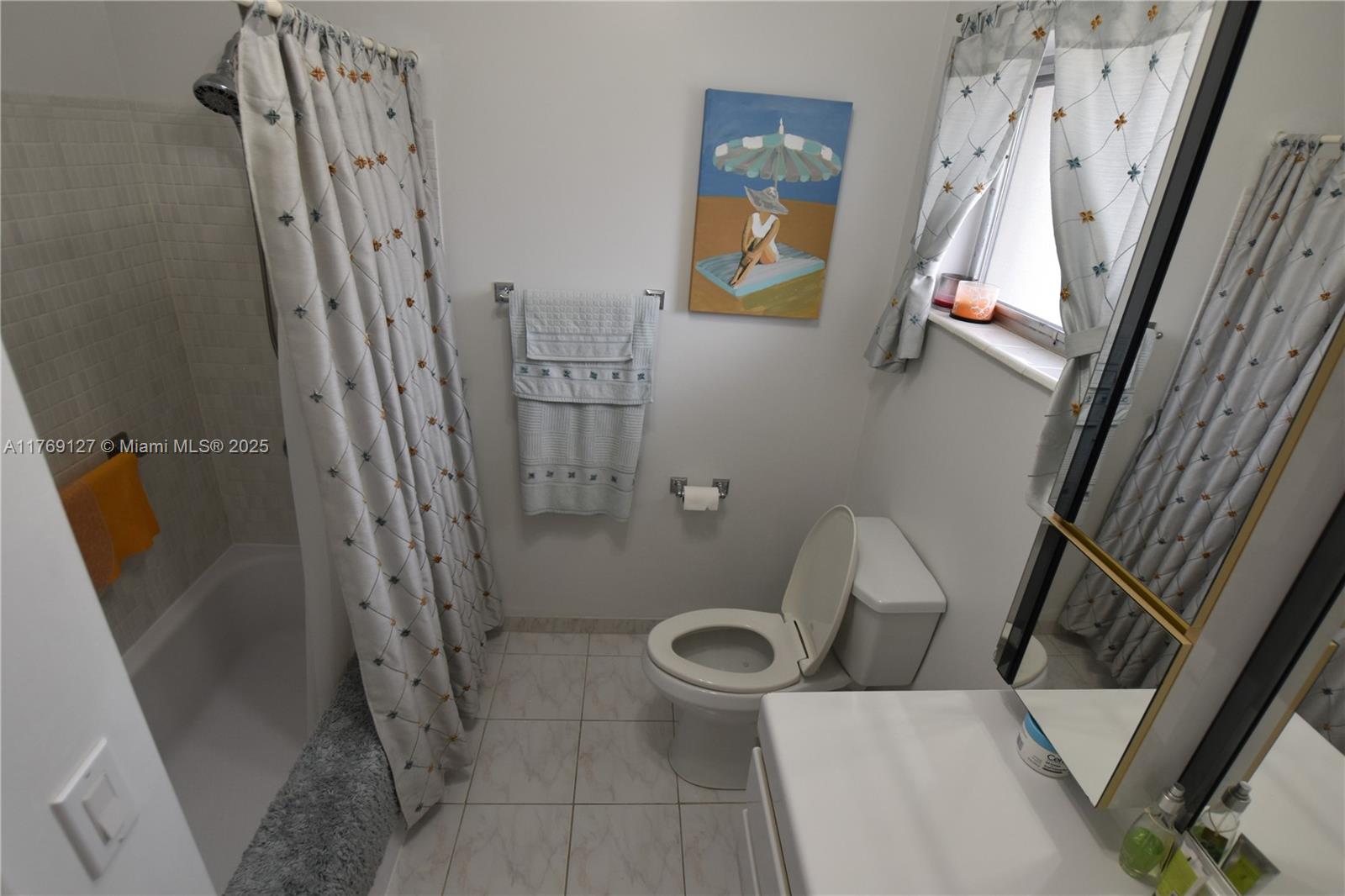 CRESTHAVEN VILLAS CONDO 2 - Residential