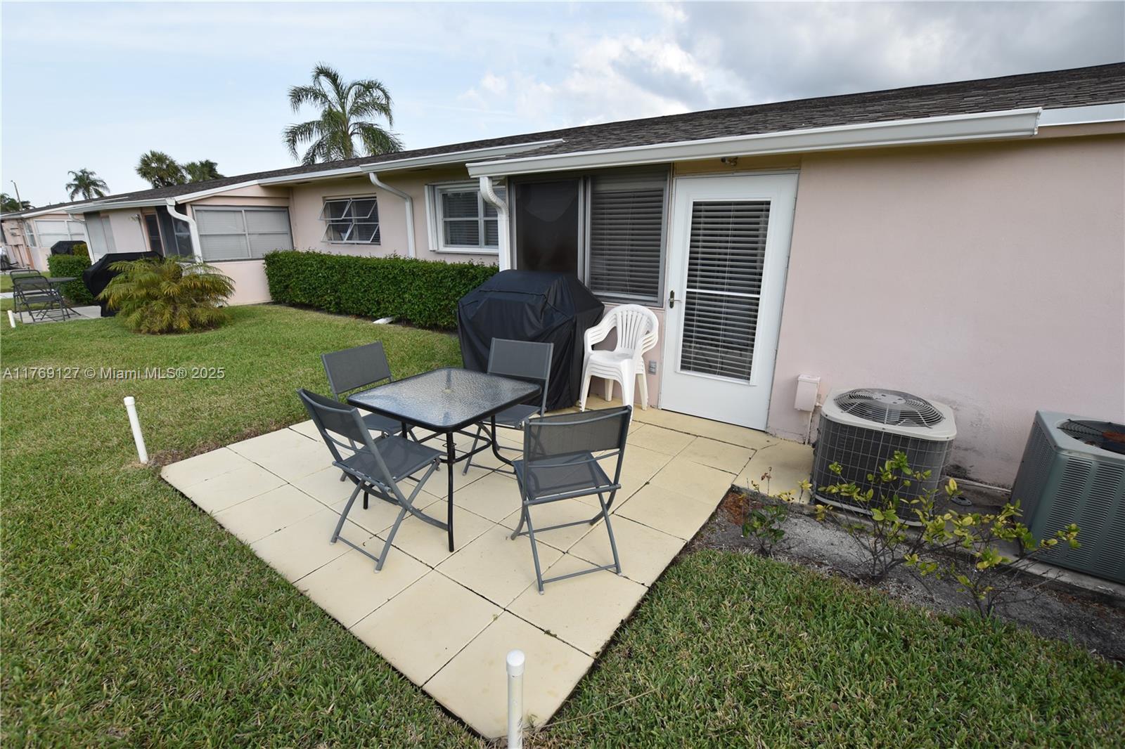 CRESTHAVEN VILLAS CONDO 2 - Residential