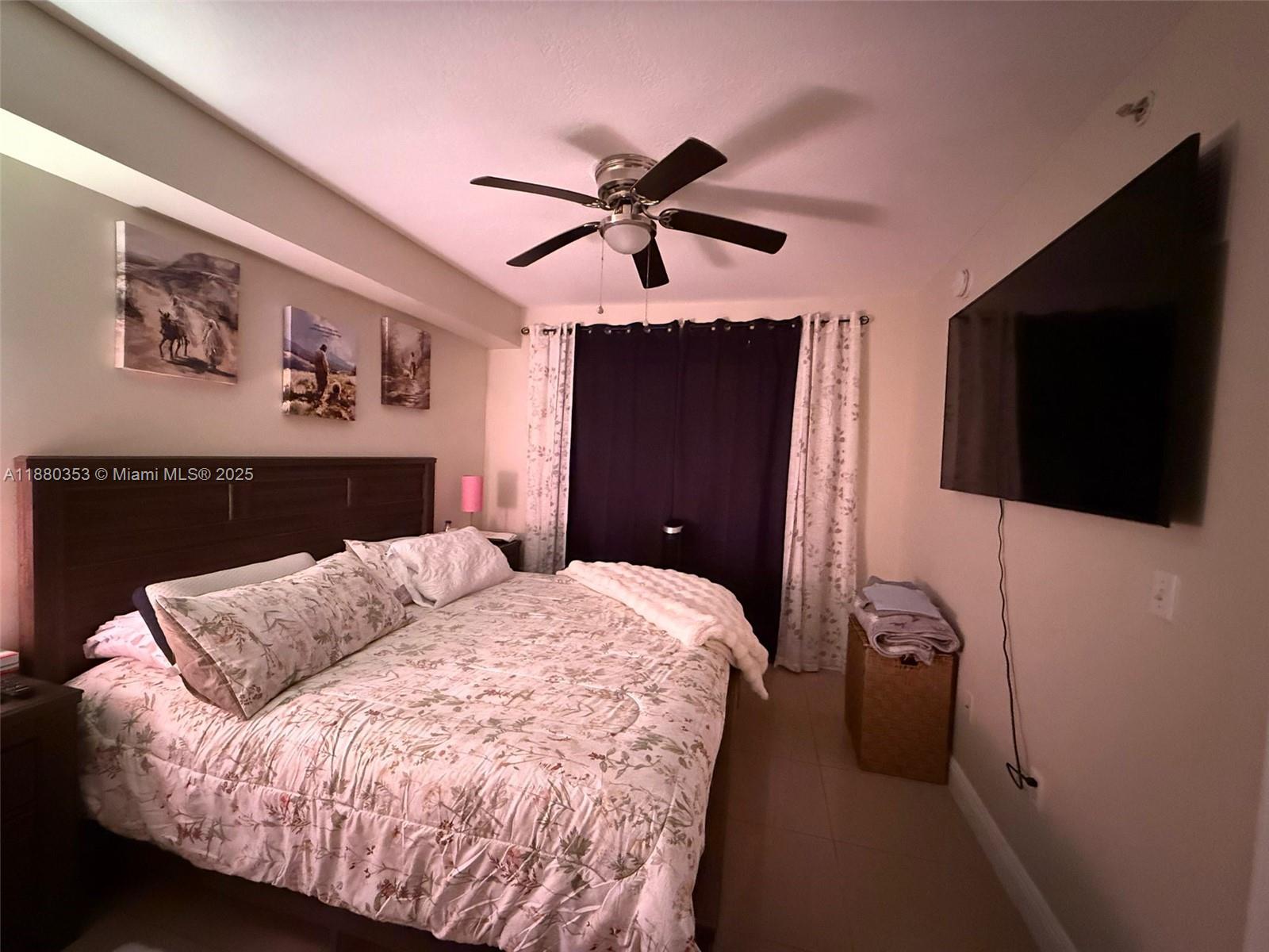 PARADISE POINTE CONDO - Residential