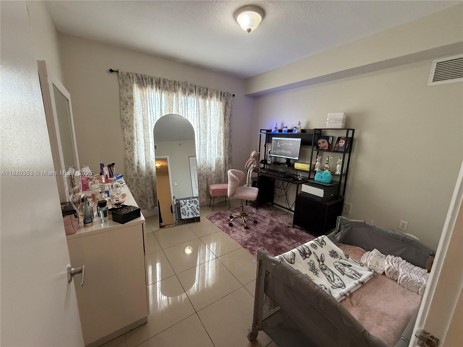 PARADISE POINTE CONDO - Residential