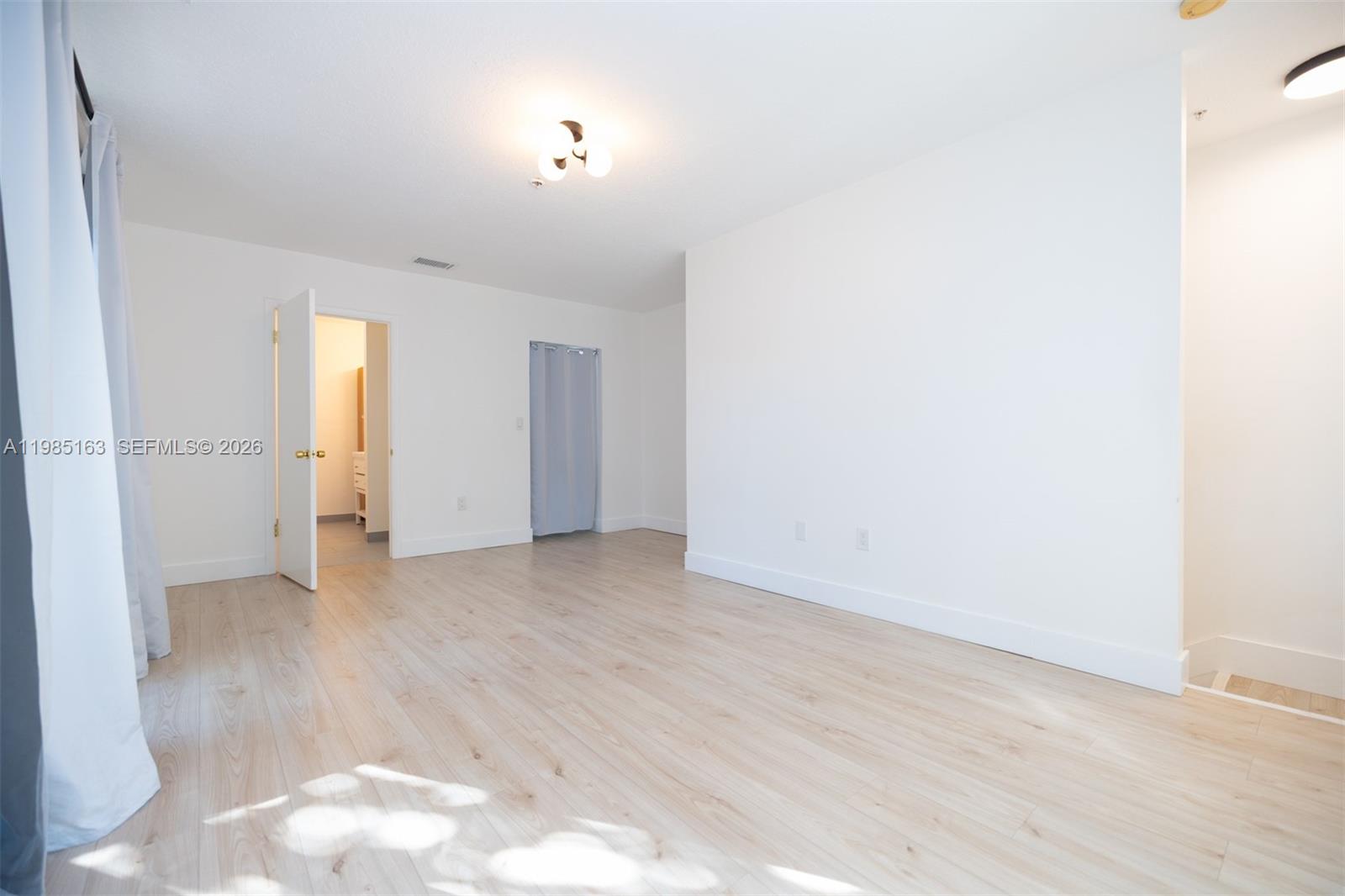 BRICKELL ROADS II TOWNHOU - Residential