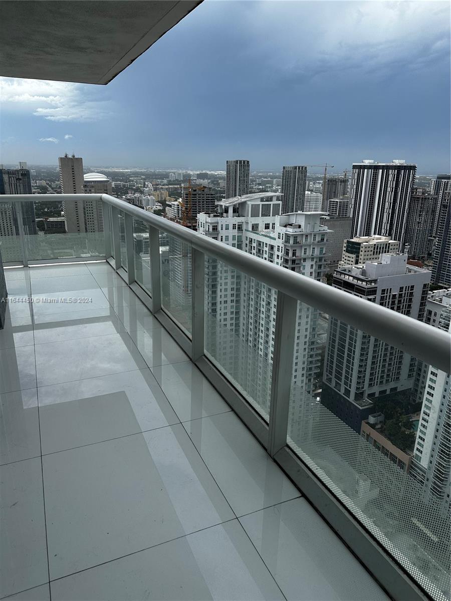 50 BISCAYNE CONDO - Residential