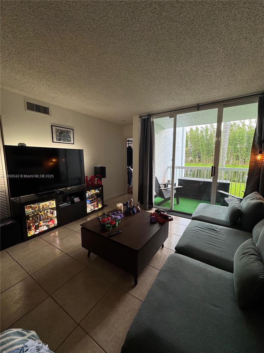 9747 NW 49th Ter 407
