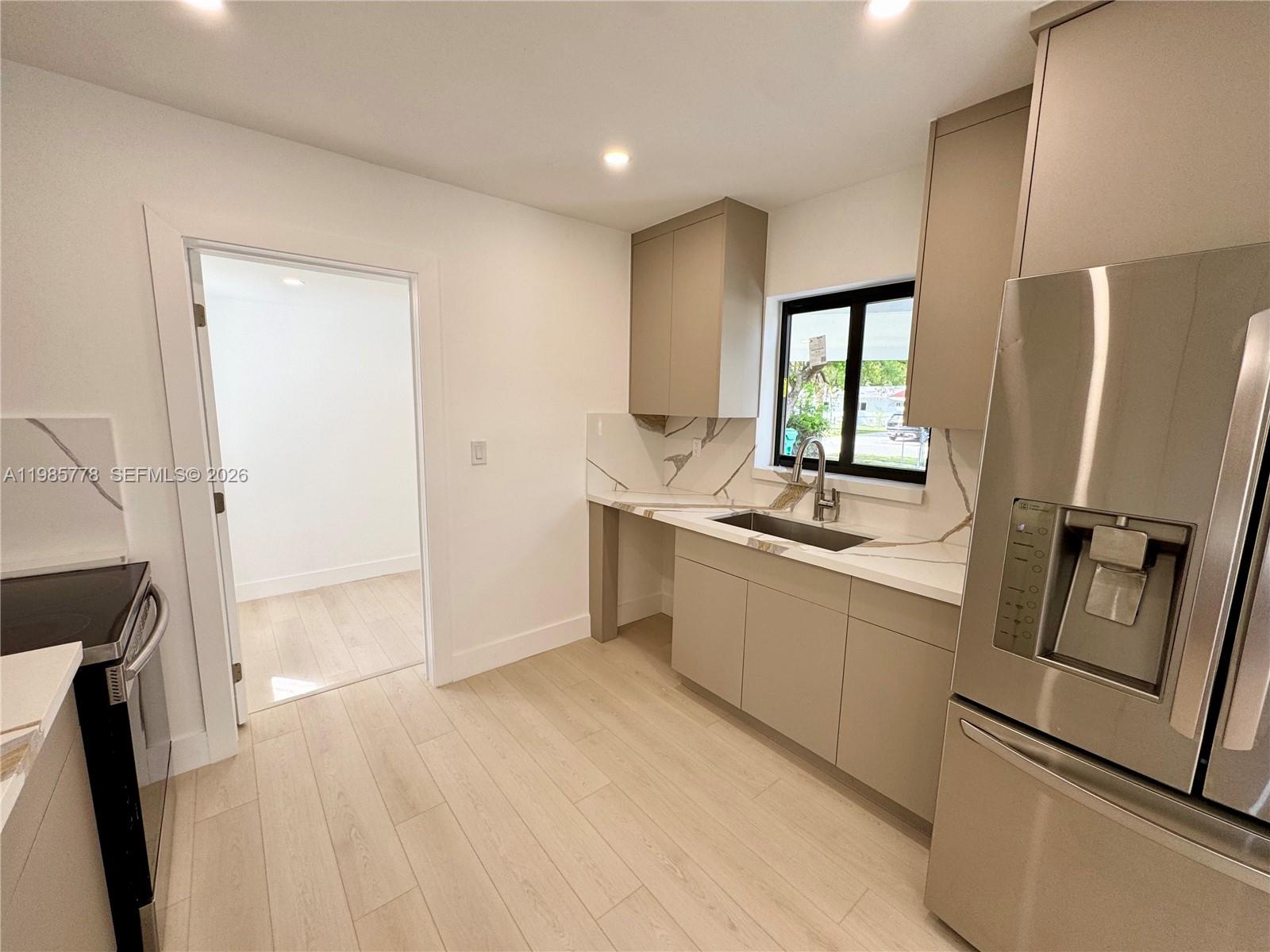 CAROL CITY - Residential