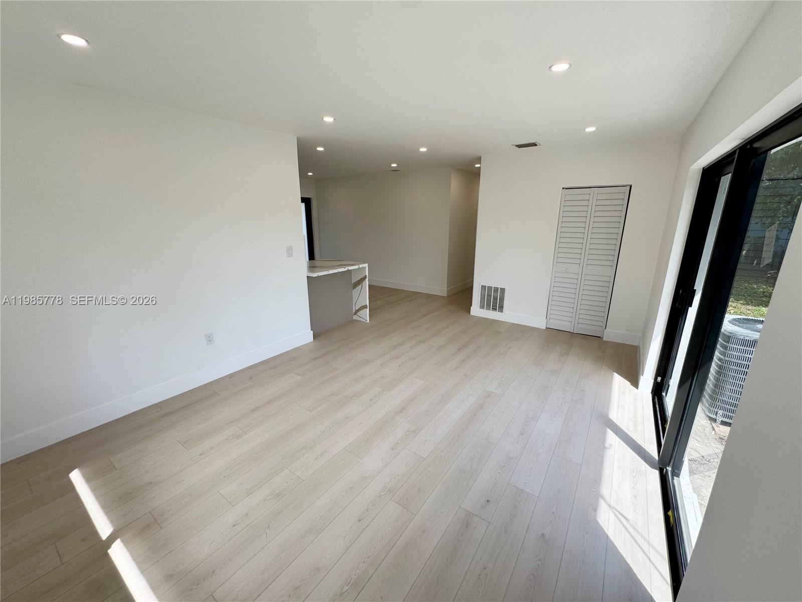 CAROL CITY - Residential