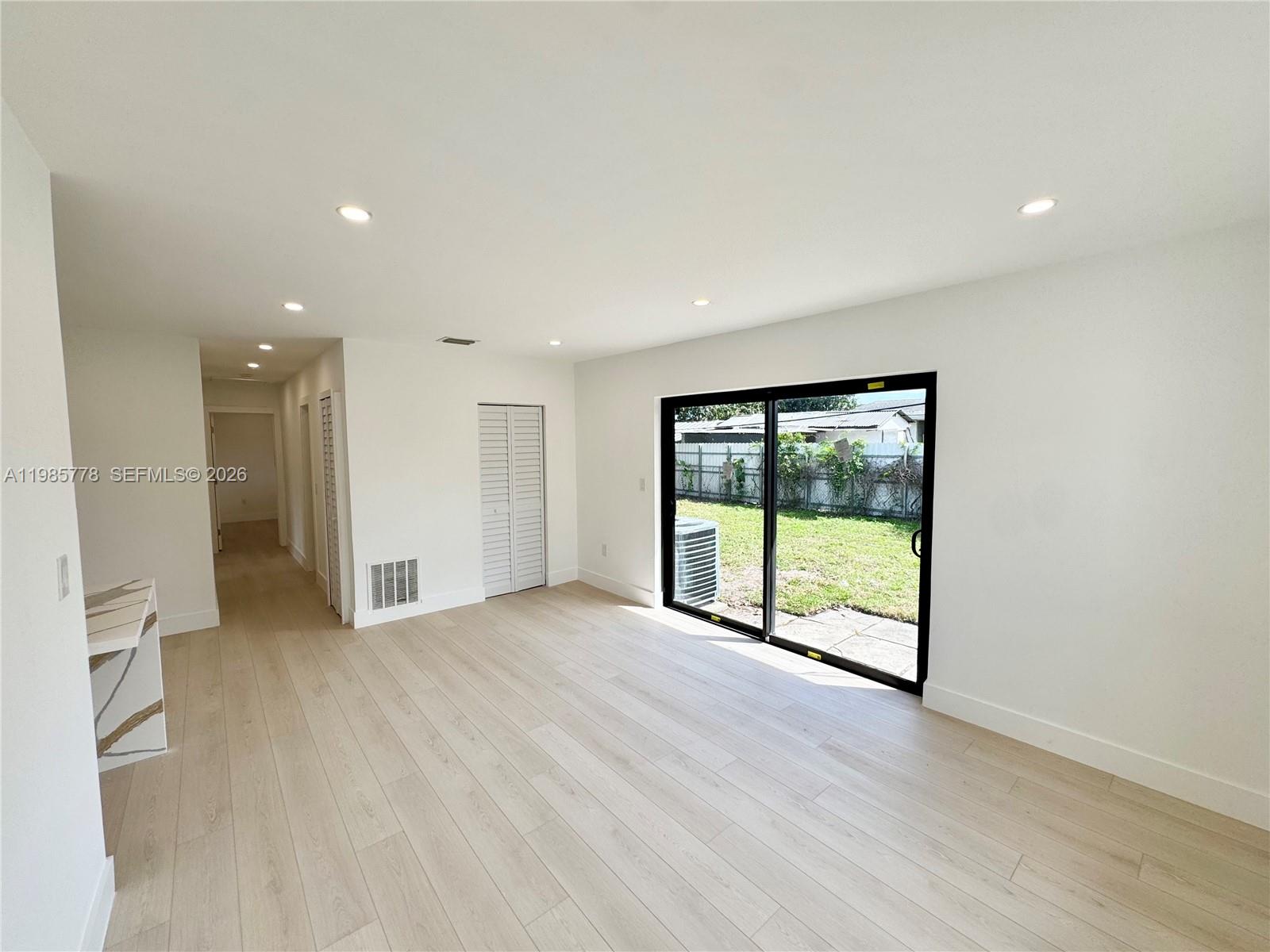 CAROL CITY - Residential