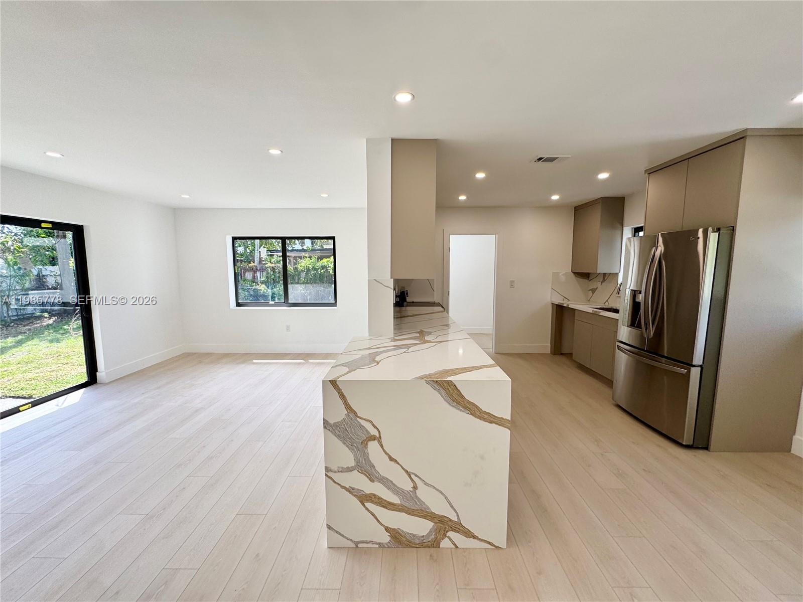 CAROL CITY - Residential