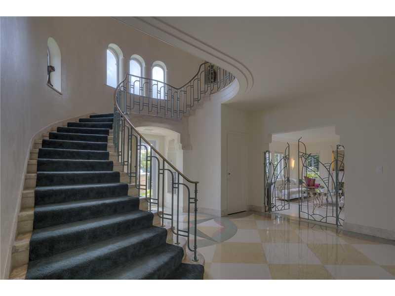 FLAMINGO TERRACE EXT - Residential