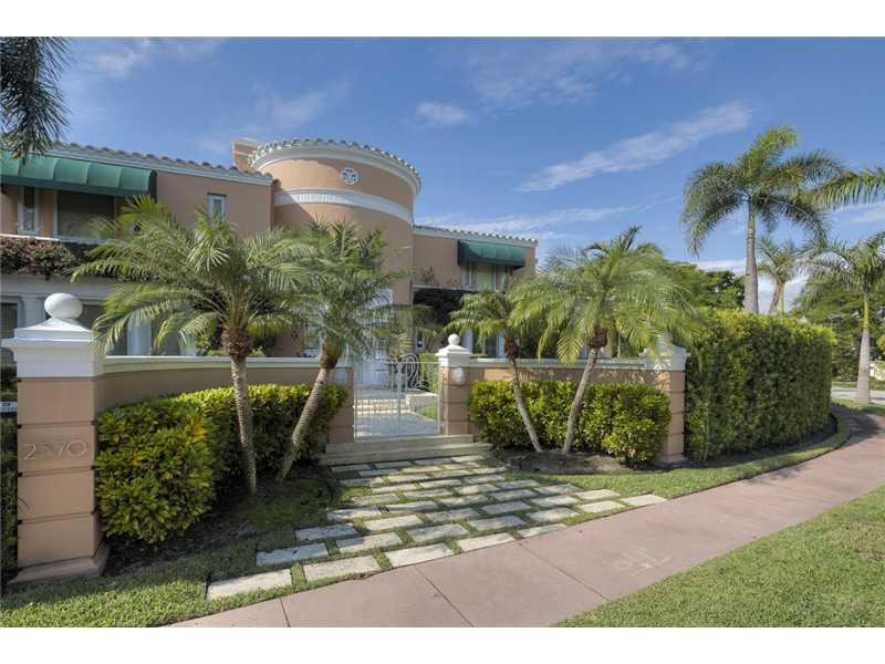 FLAMINGO TERRACE EXT - Residential