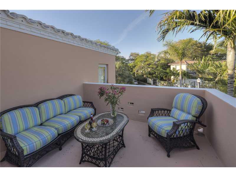 FLAMINGO TERRACE EXT - Residential