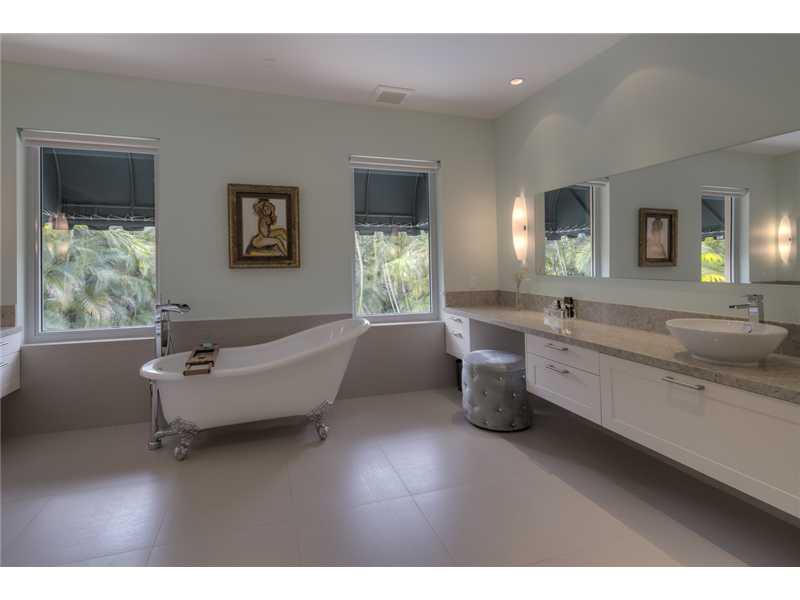 FLAMINGO TERRACE EXT - Residential