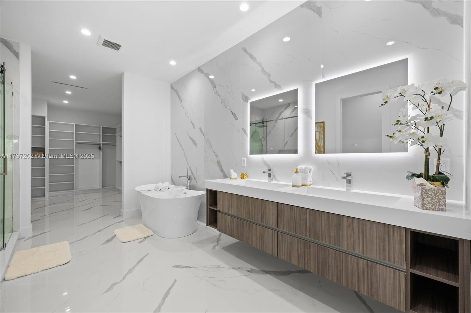 RIVERSIDE ADD AMEN PLAT - Residential