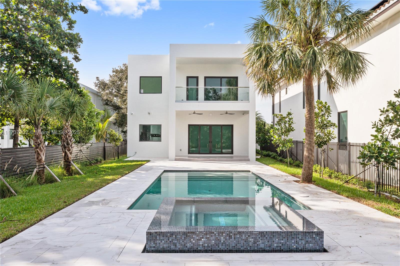 RIVERSIDE ADD AMEN PLAT - Residential
