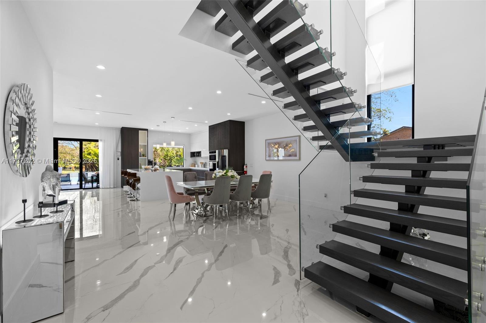 RIVERSIDE ADD AMEN PLAT - Residential