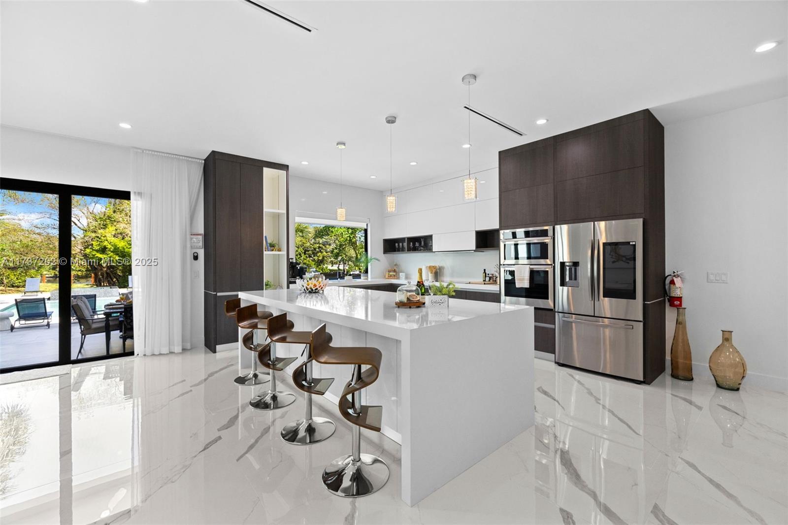RIVERSIDE ADD AMEN PLAT - Residential