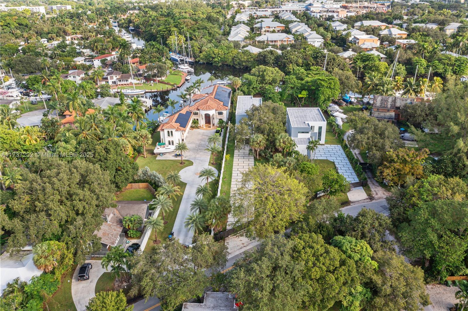RIVERSIDE ADD AMEN PLAT - Residential