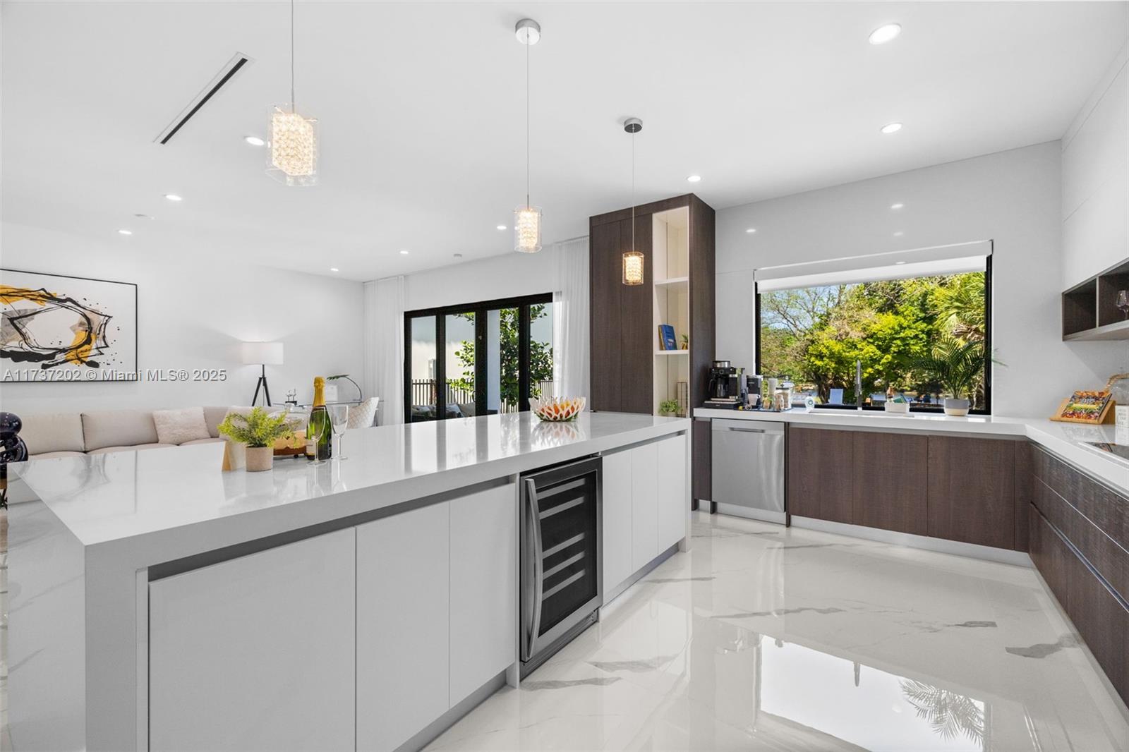 RIVERSIDE ADD AMEN PLAT - Residential
