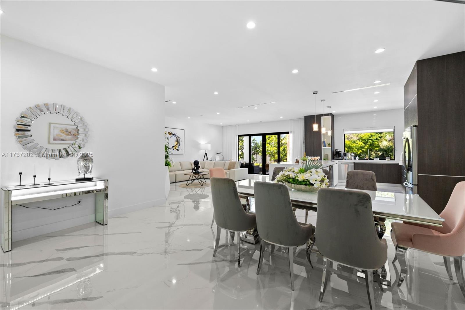 RIVERSIDE ADD AMEN PLAT - Residential