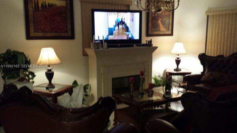 VILLAS AT BRISTOL PARK CO - Residential