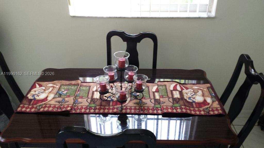 VILLAS AT BRISTOL PARK CO - Residential