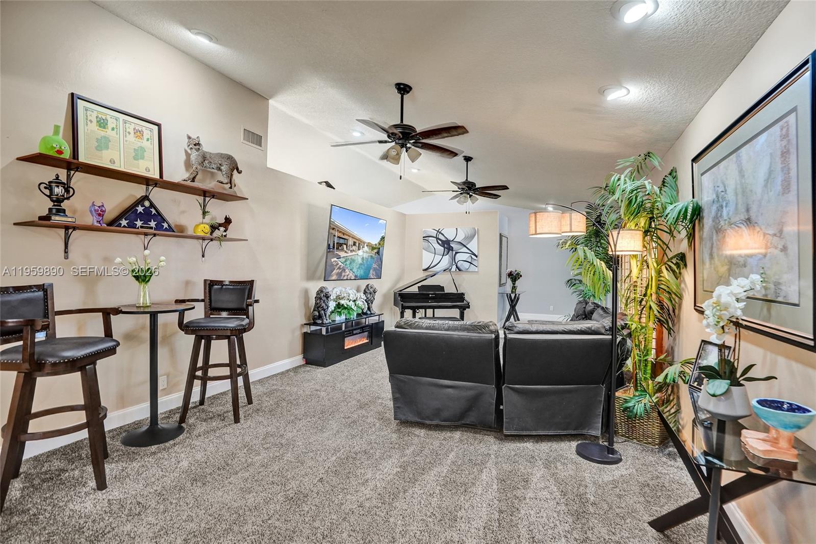 OAK WOOD - Residential