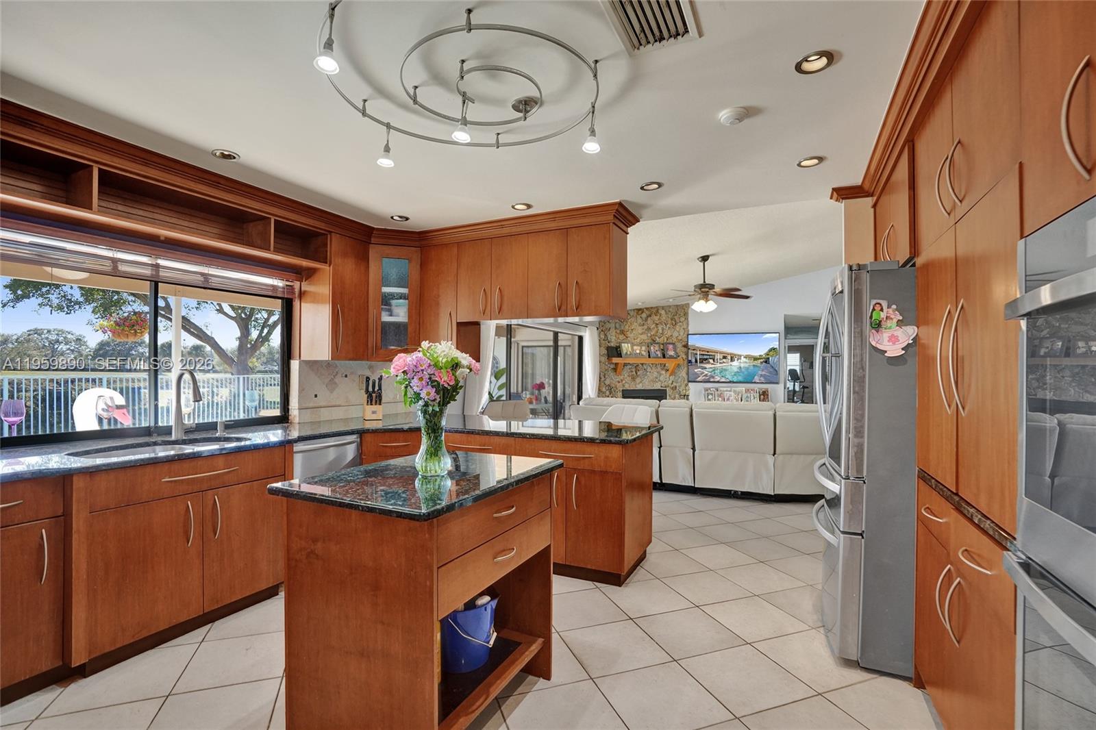 OAK WOOD - Residential