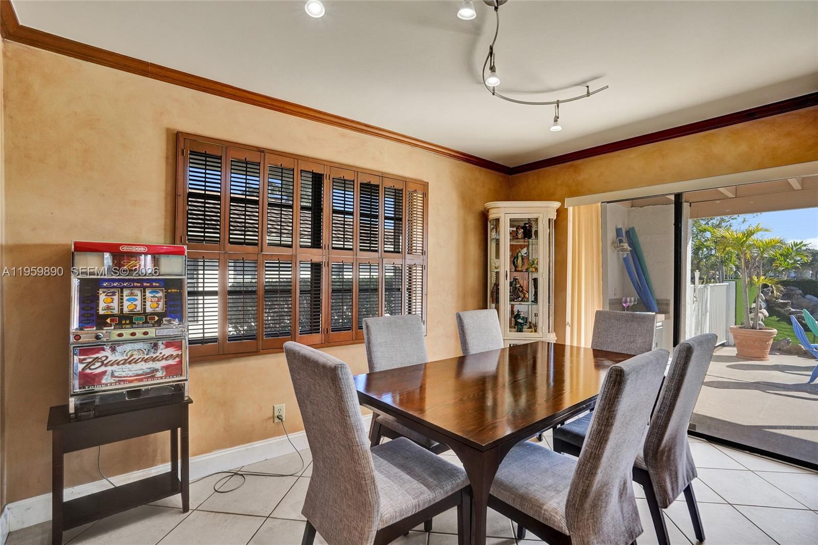 OAK WOOD - Residential