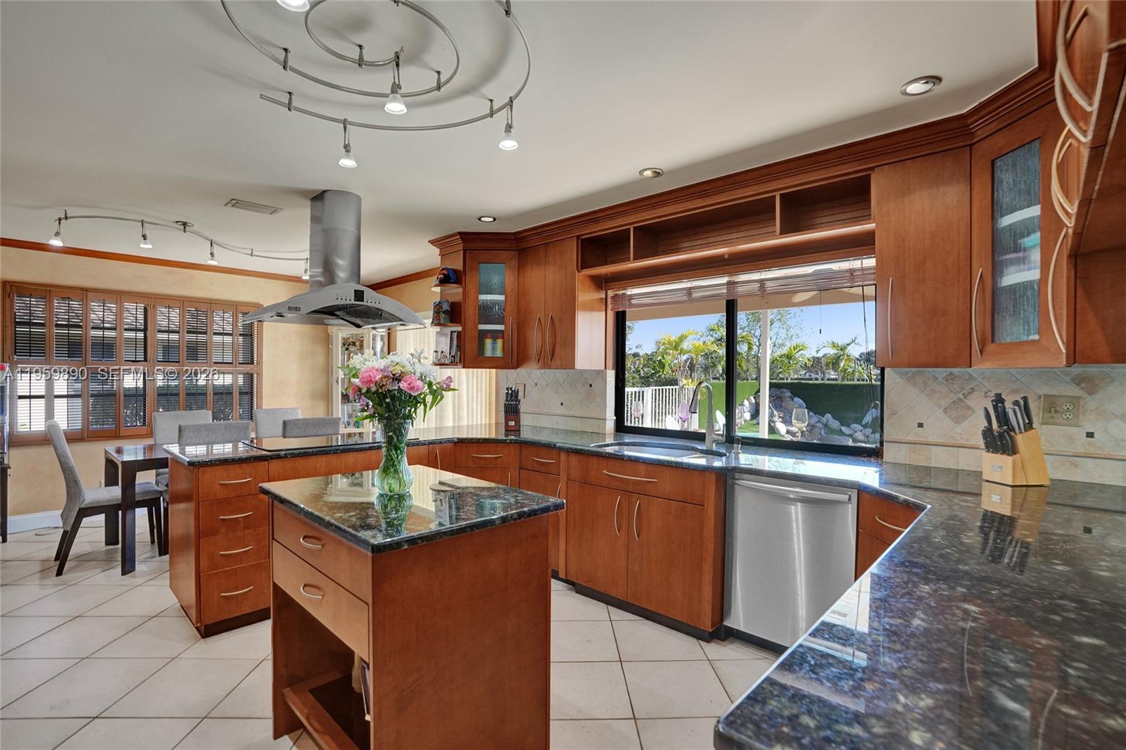 OAK WOOD - Residential