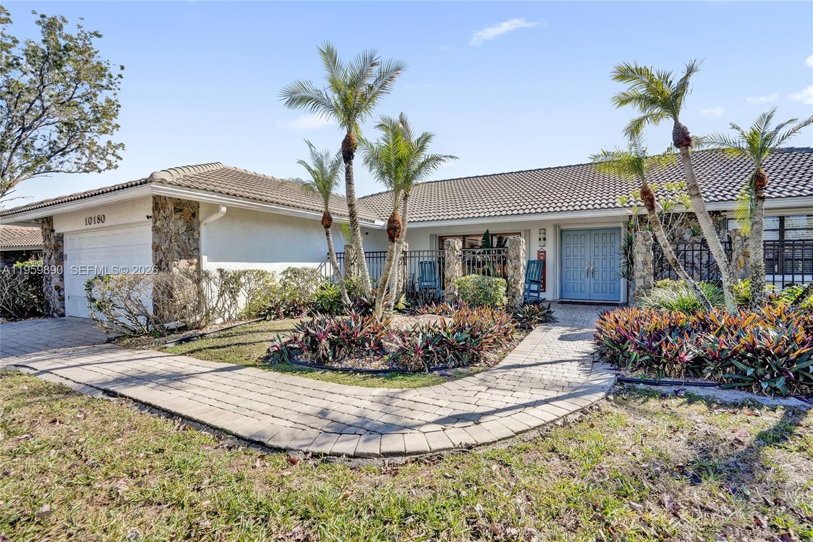 OAK WOOD - Residential