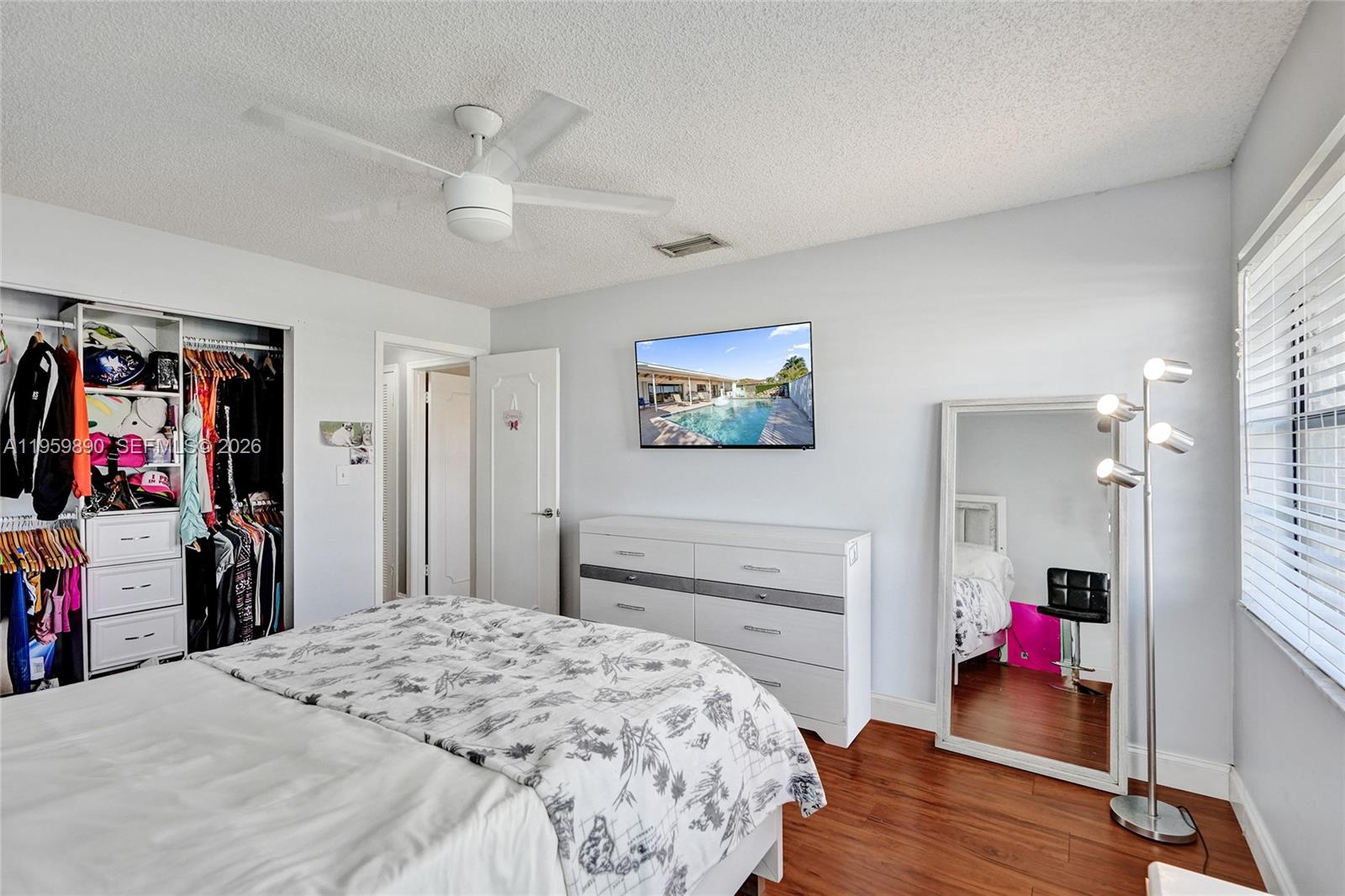 OAK WOOD - Residential