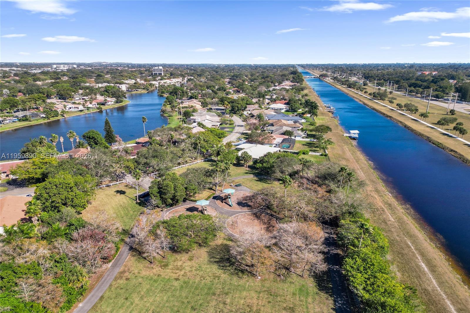 OAK WOOD - Residential