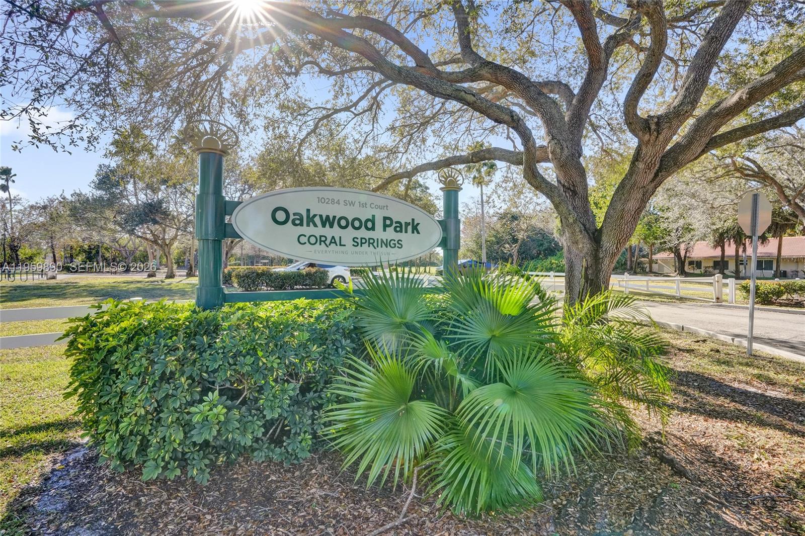 OAK WOOD - Residential