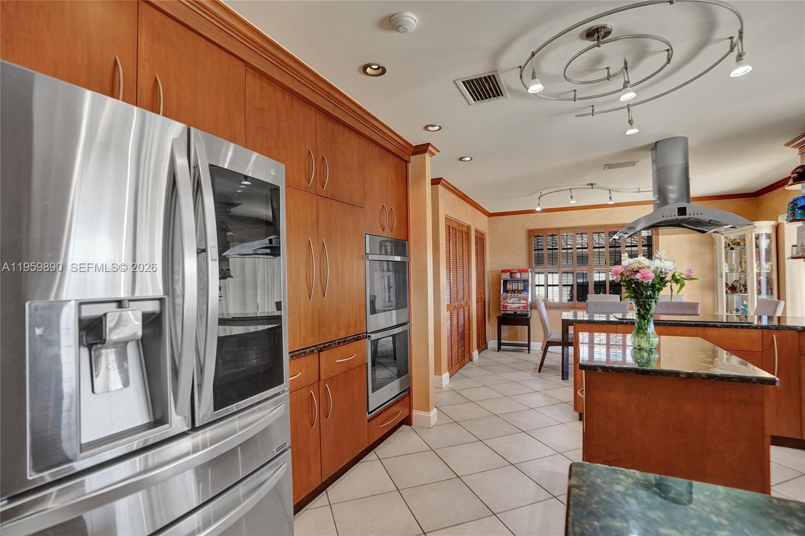 OAK WOOD - Residential