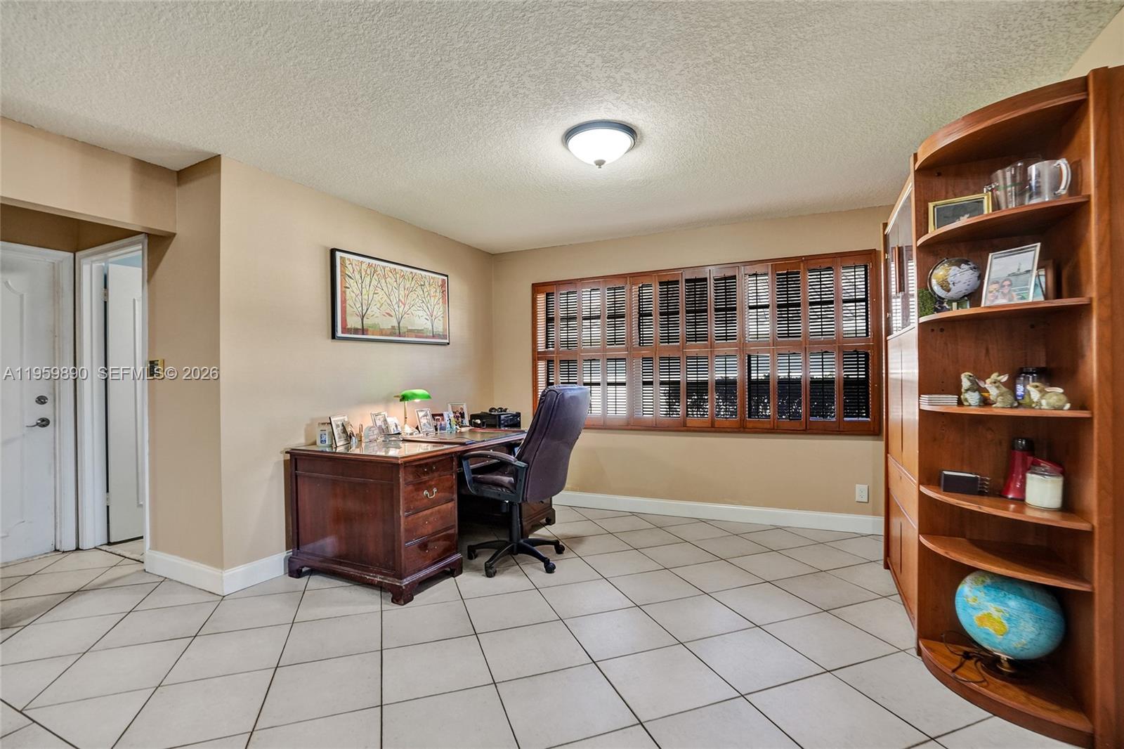 OAK WOOD - Residential