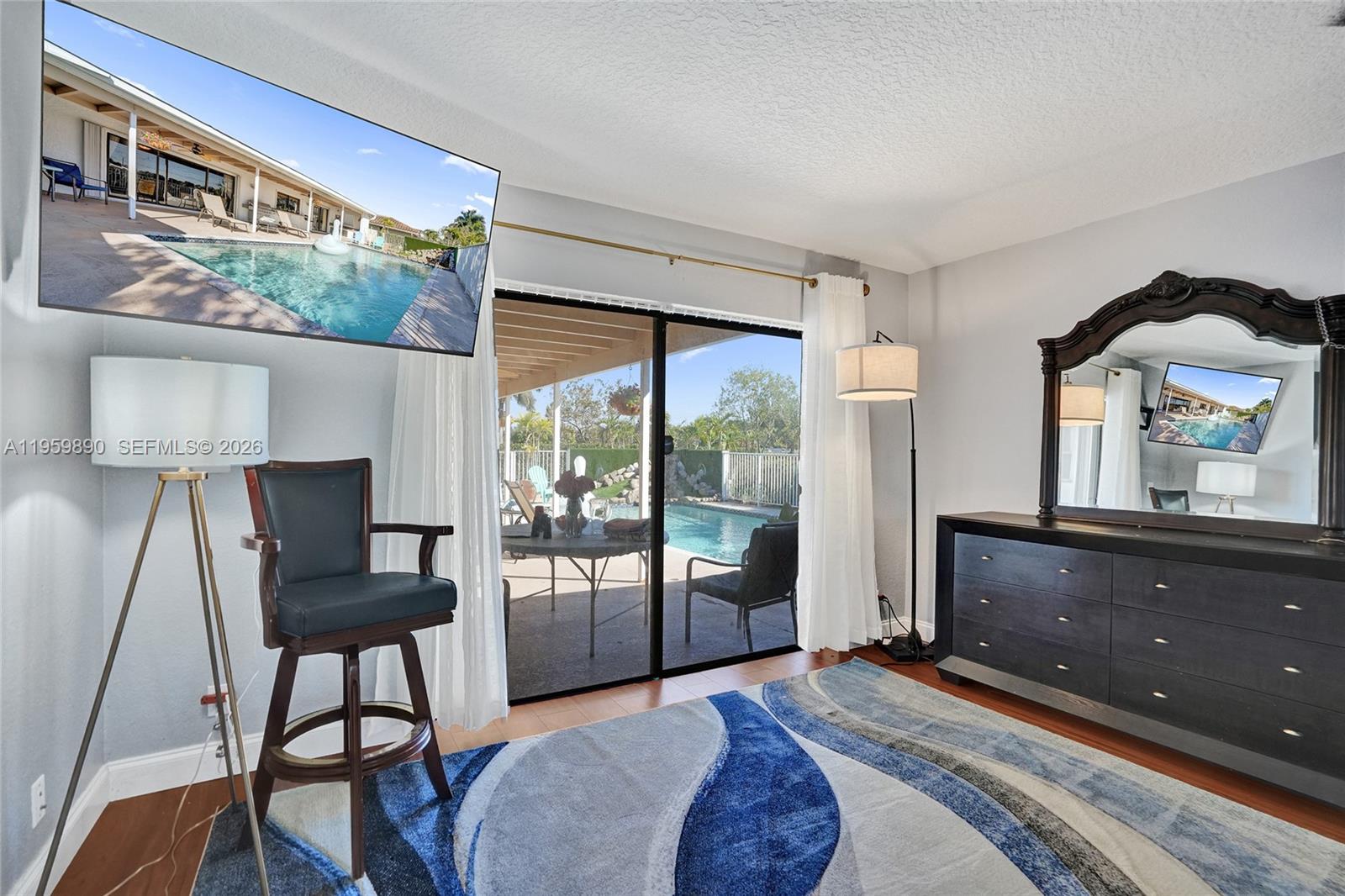 OAK WOOD - Residential