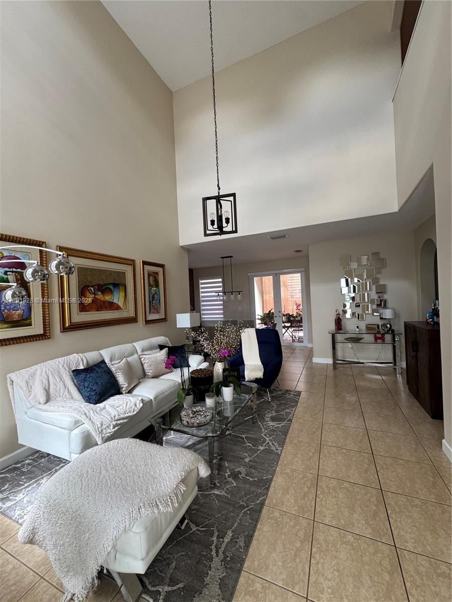 SAVANNAH AT DORAL - Residential