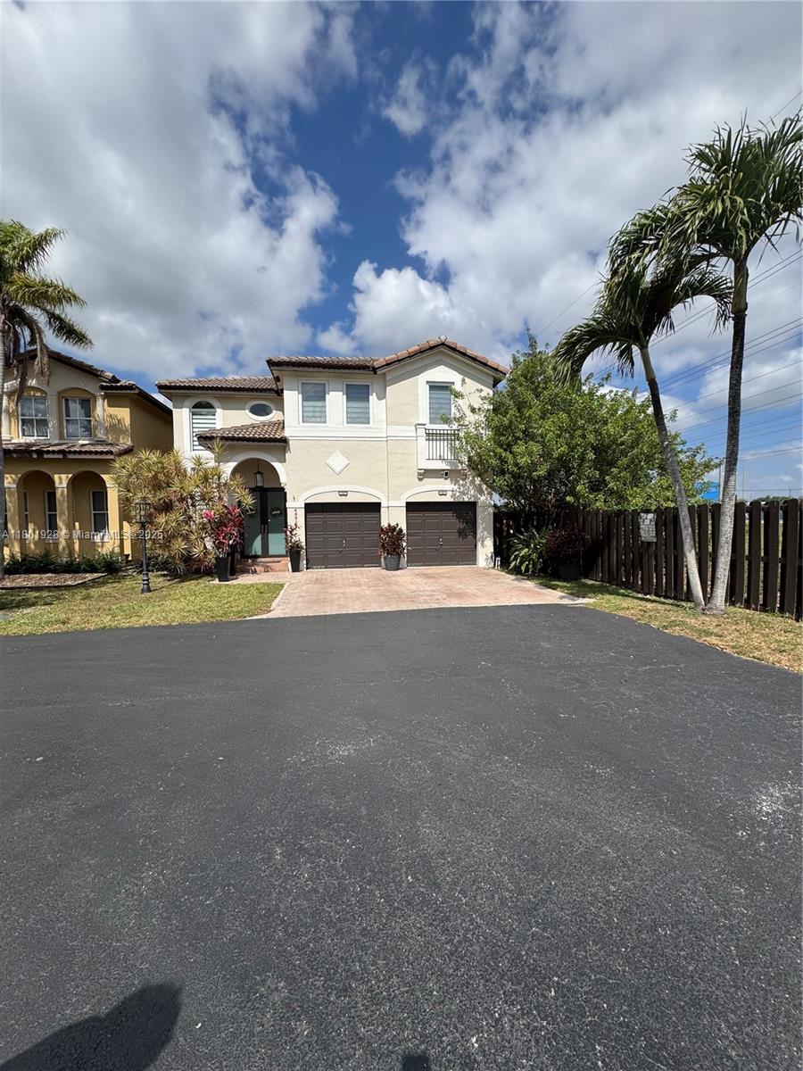 SAVANNAH AT DORAL - Residential