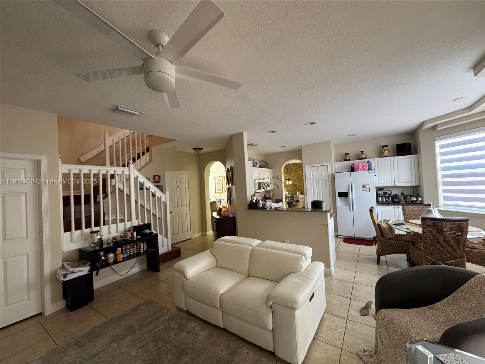 SAVANNAH AT DORAL - Residential
