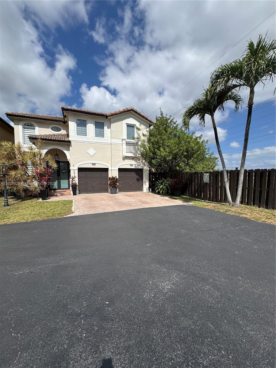 SAVANNAH AT DORAL - Residential