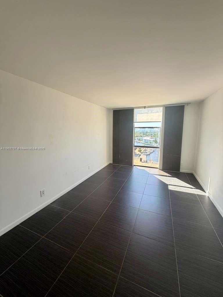 SAILBOAT CAY CONDO - Residential Lease