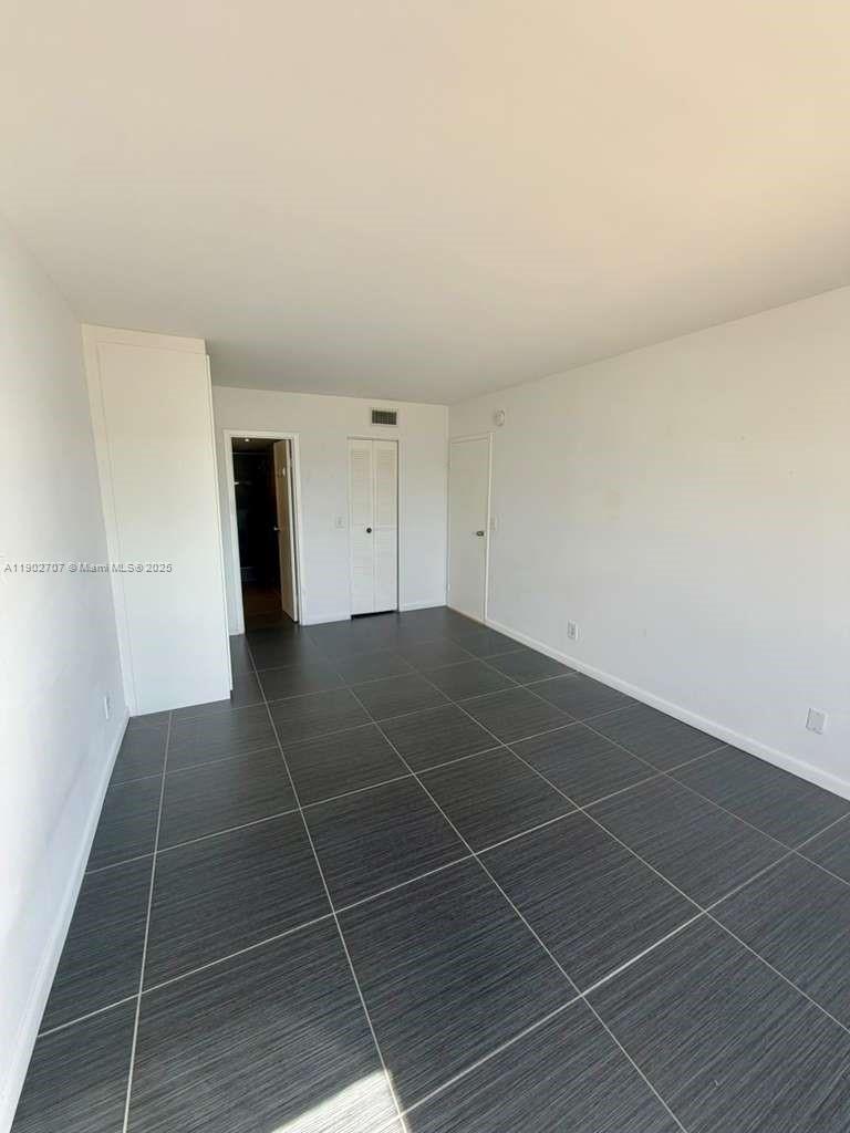 SAILBOAT CAY CONDO - Residential Lease