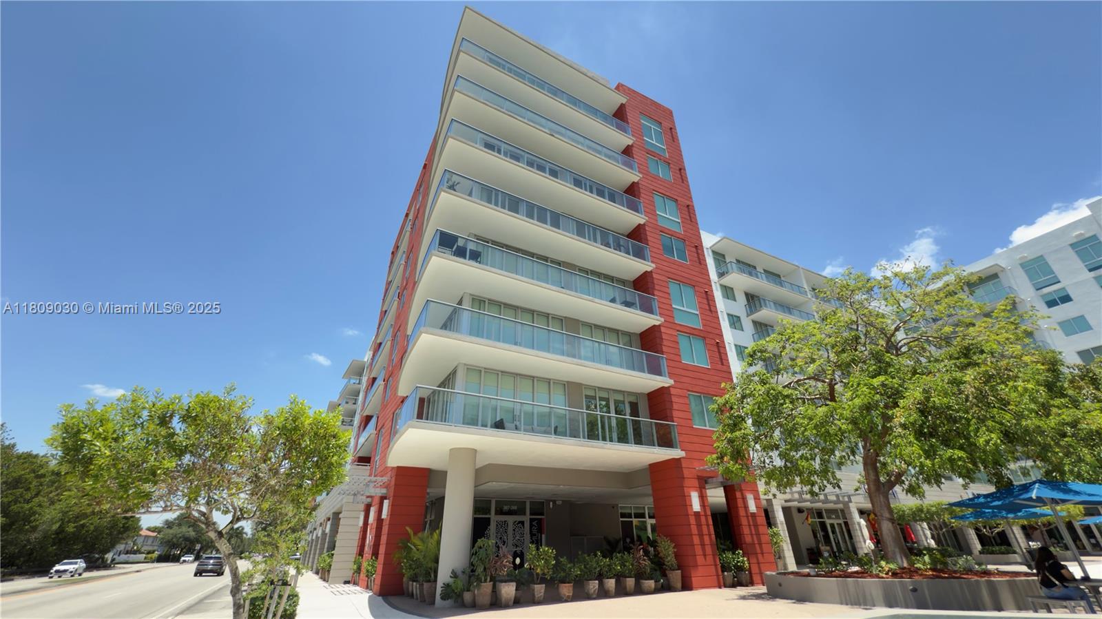 Rental Property at 7825 Nw 107th Ave 811, Doral, Miami-Dade County, Florida - Bedrooms: 3 
Bathrooms: 4  - $5,700 MO.