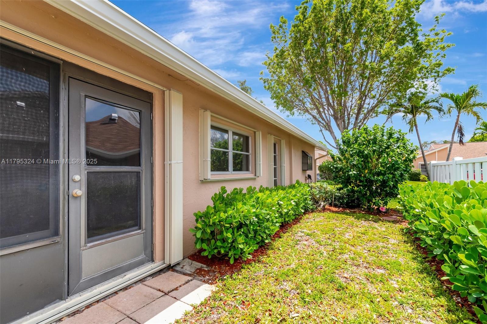 WHISPER WALK - Residential