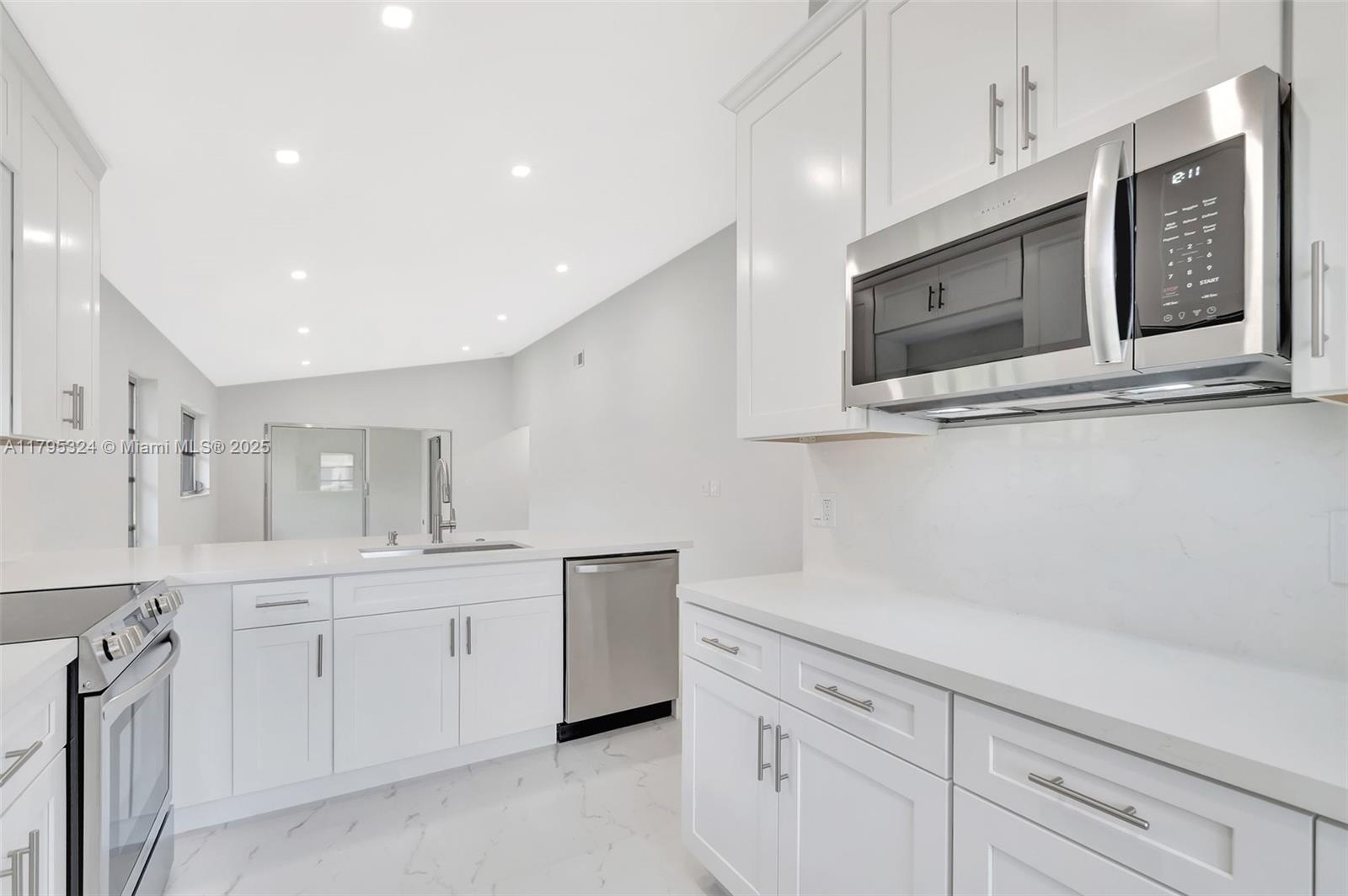 WHISPER WALK - Residential