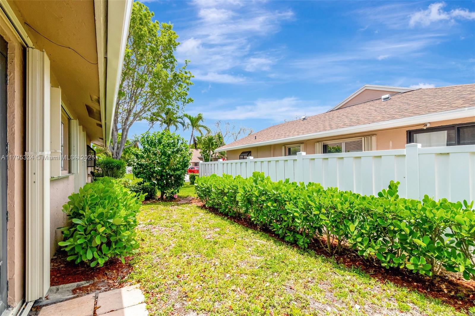 WHISPER WALK - Residential