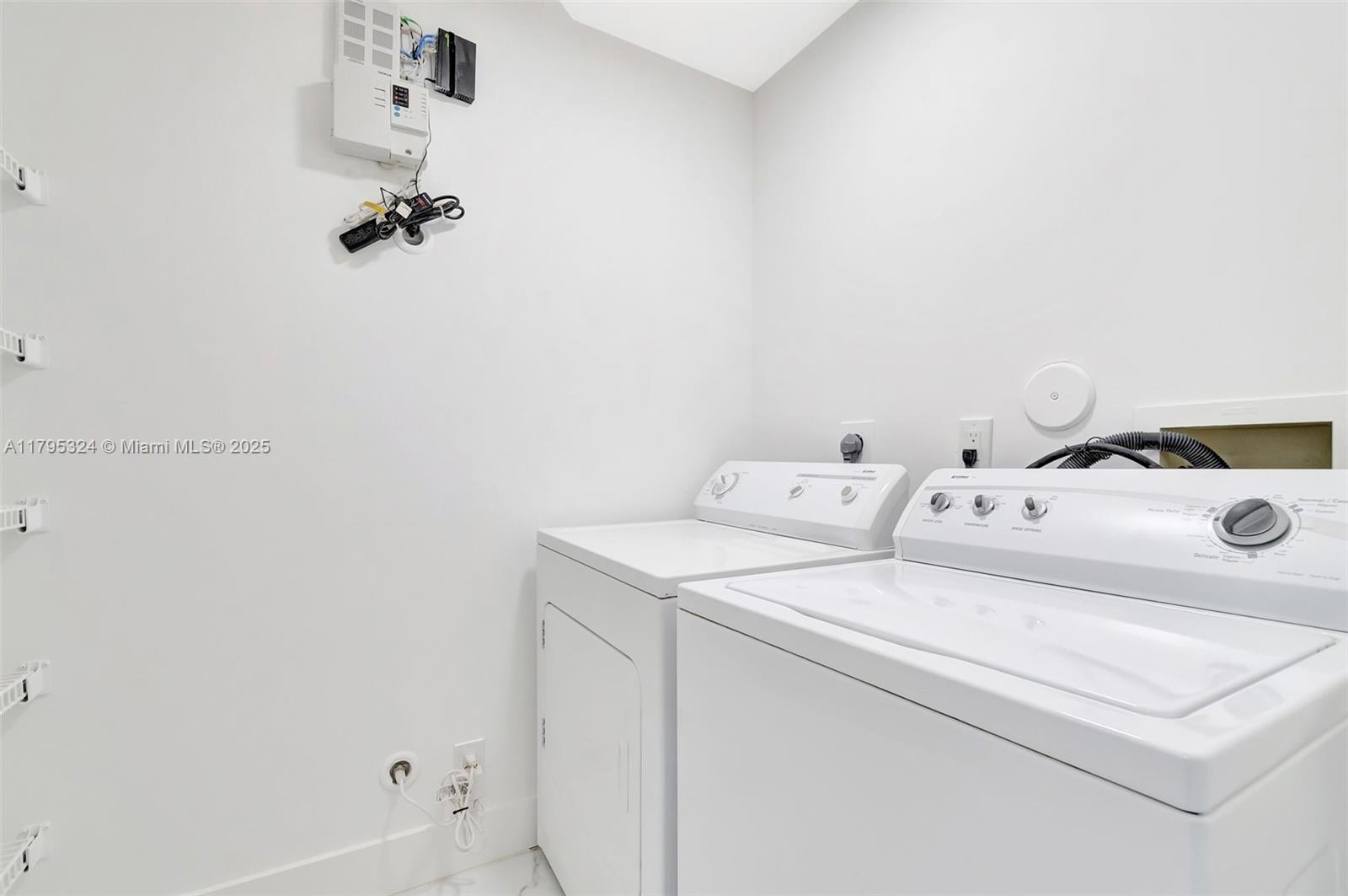 WHISPER WALK - Residential