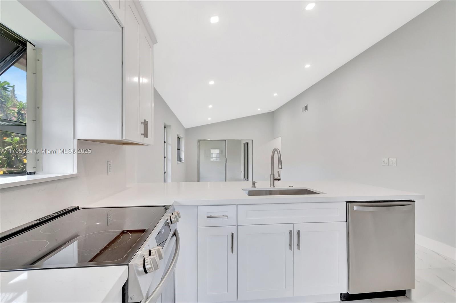 WHISPER WALK - Residential