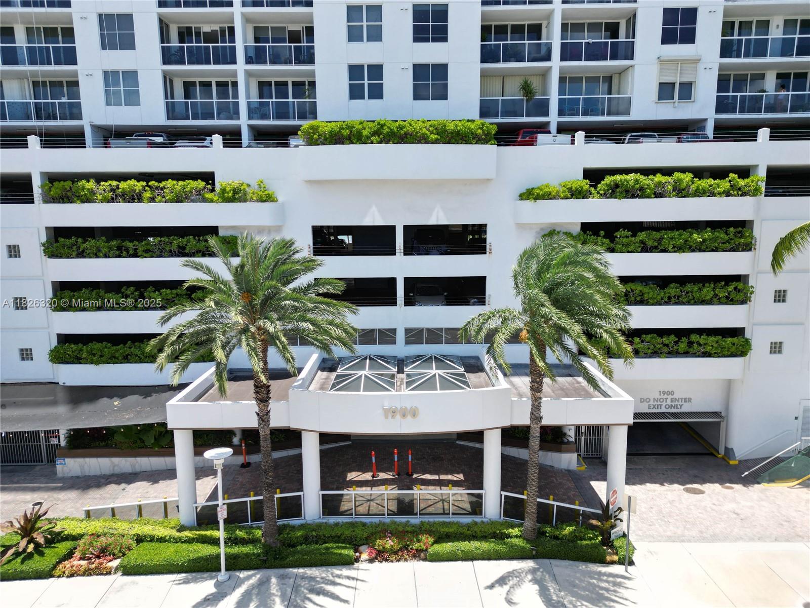 SUNSET HARBOUR NORTH CONDO - Residential